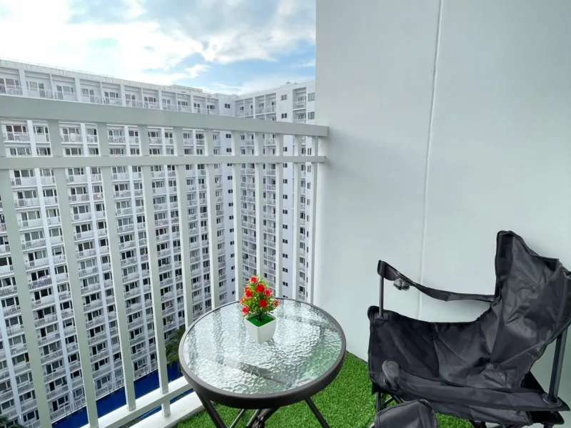 Dandelion at Shore Residences 1BR by JBCo