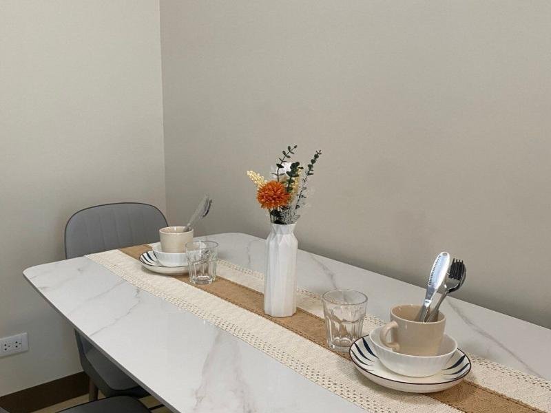 Chives @ Gentry Manor 1BR by JBCo