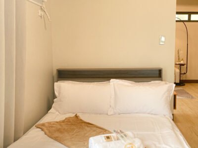 Thyme @ Gentry Manor 1BR by JBCo