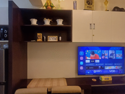 Studio Unit - Fully Furnished in Milan Residences by Triple J Staycation